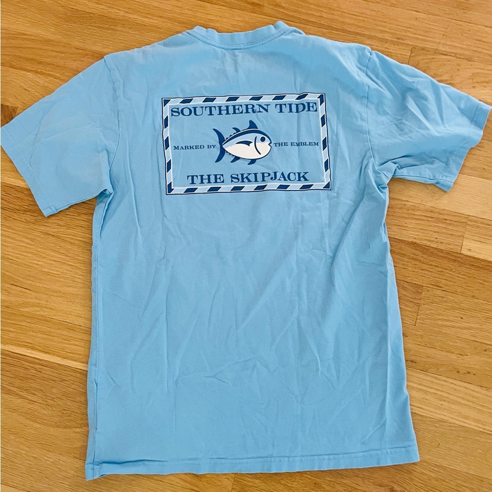 Southern Tide Skipjack Tee in blue NWOT never worn size small